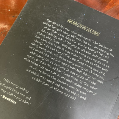 ARTEMIS - CUỘC CHIẾN TRÊN MẶT TRĂNG - Andy Weir – Lê Đình Chi dịch - Nhã Nam (Sách mới 2022)