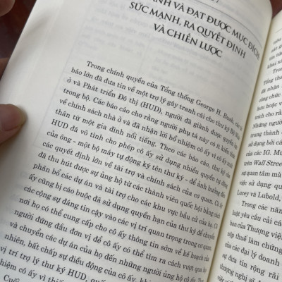 HIỂU VÀ QUẢN LÝ TỔ CHỨC CÔNG - HAL G. RAINEY, SERGIO FERNANDEZ, DEANNA MALATESTA - Nguyễn Đăng Núi, Lê Thị Thu Hương, Lê Thị Việt Trinh dịch - Nxb Chính trị Quốc gia Sự thật – bìa mềm