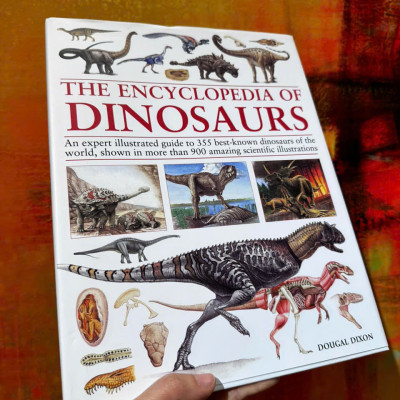 Sách - The Encyclopedia of Dinosaurs by Dougal Dixon - Sách về khủng long, tiếng anh