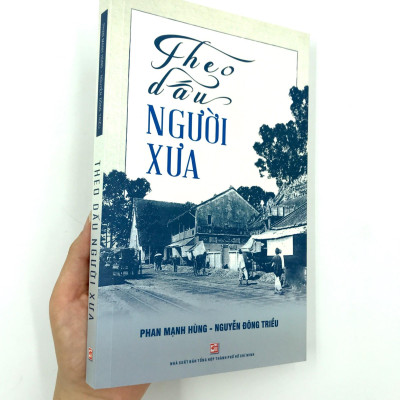 Theo Dấu Người Xưa