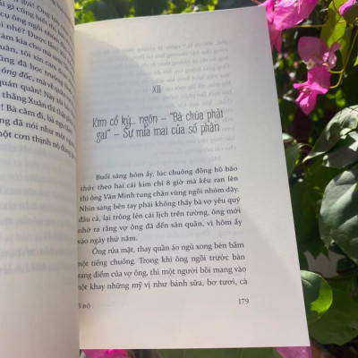 SỐ ĐỎ (Bìa mềm)