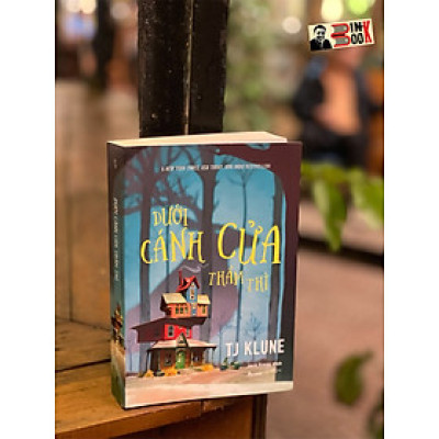 DƯỚI CÁNH CỬA THẦM THÌ – TJ Klune – Jack Frogg dịch – Asbooks – AZ Vietnam – NXB Thế Giới (Bìa mềm)