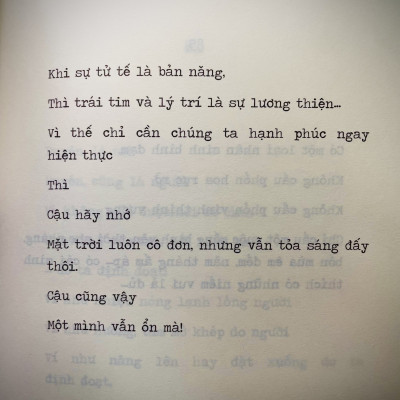 Sách - Nhân gian trà hoa