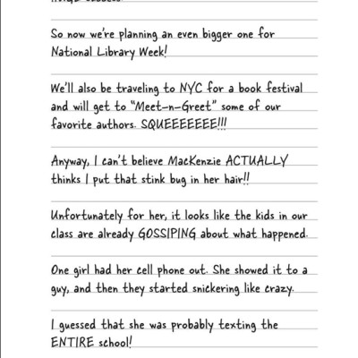 Dork Diaries 9 - Tales from a Not-So-Dorky Drama Queen (Hardcover)