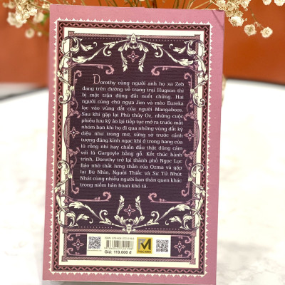 Dorothy và phù thuỷ xứ Oz - Tác giả L.Frank Baum (Bản dịch mới, tặng bookmark bế hình nhân vật)