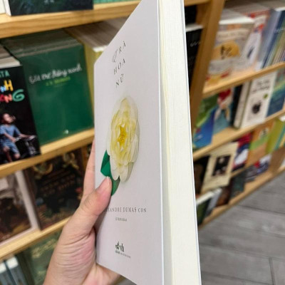 Sách - Trà hoa nữ (Nhã Nam HCM)