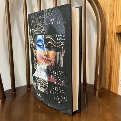 Sách - Người hùng mang ngàn gương mặt (Bìa cứng) - Nhã Nam HCM