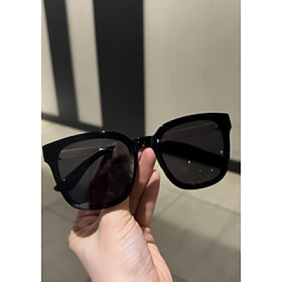 Kính râm Mắt vuông đen sành điệu đi nắng