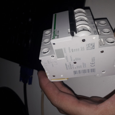 Cầu dao A9F74350 Schneider