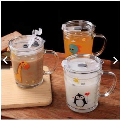 Cốc pha sữa, uống nước thủy tinh 400ml chia vạch cho bé có ống hút và nấp đậy chống tràn cho bé (mẫu ngẫu nhiên) - HENRYSA