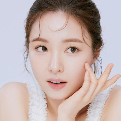 Gel Rửa Mặt Làm Sạch Sâu Và Massage Nâng Cơ Mặt 37120 Hatomugi (Tuýp 150 G)