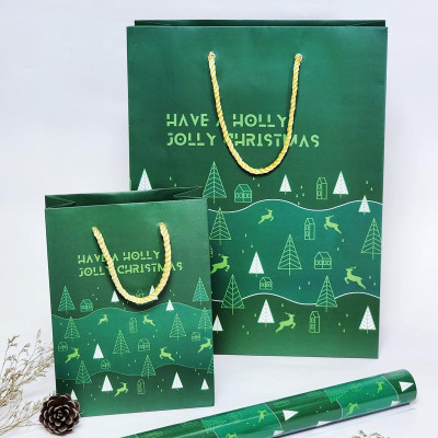 Túi Giấy Đựng Quà Giáng Sinh 38 x 27 cm - The Sun - Xanh Lá