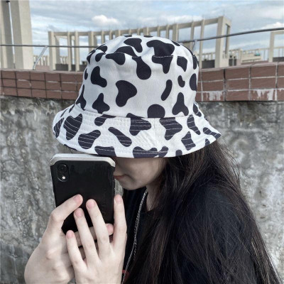 Mũ bucket nam nữ họa tiết trắng đen - Nón Ulzzang vành tròn con bò sữa hottrend 2021