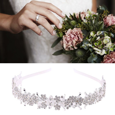 Bờm tóc công chúa hoa dây đính đá