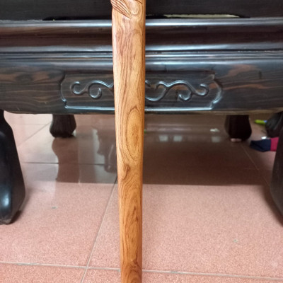Gậy batong dành cho người già ,( Người cao tuổi ) Bằng gỗ hương đá đk dài 1m20x13×5cm