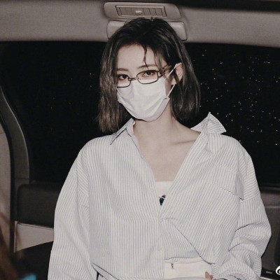 Kính xinh, Kính Mắt vuông Trong suốt cao cấp Phong cách Hàn Quốc