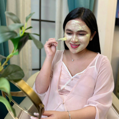 Kem mặt nạ tinh nghệ mật