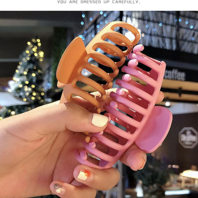 Kẹp càng cua size to 9 răng chắc chắn KAH149