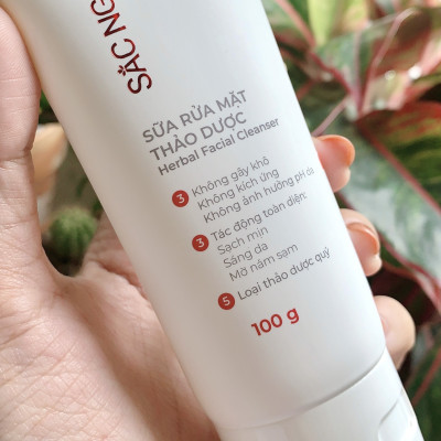 Sữa rửa mặt Thảo Dược Sắc Ngọc Khang 100g không gây khô da, Sạch Mịn, Sáng Da, Mờ Nám Sạm