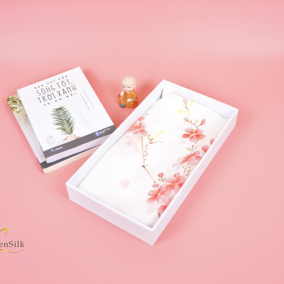 Khăn Lụa Vuông Vẽ Hoa Đào SenSilk – Quà Tết Cao Cấp