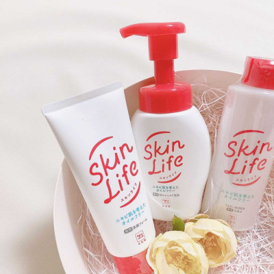 Sữa Rửa Mặt Cow Skinlife Facial Foam Ngừa Mụn Và Dưỡng Trắng Da (130g)