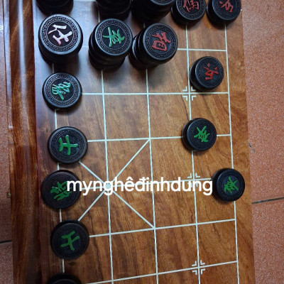 Combo bộ bàn cờ tướng gỗ hương đá  + quân gỗ trắc đỏ đen víp 