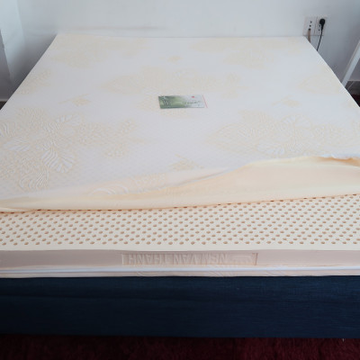 Nệm cao su Vạn Thành Unique CSUNI1810 (180 x 200 x 10cm)