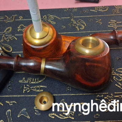 TẨU HÚT THUỐC BẰNG GỖ TRẮC  SANG TRỌNG ĐẲNG CẤP