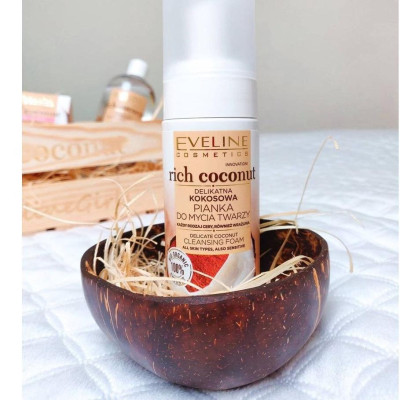 [Deal Hè 69k] Sữa rửa mặt tạo bọt Eveline Rich Coconut tinh dầu dừa 150ML