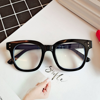 Kính Gọng Mắt Vuông Nhựa Đen Dày