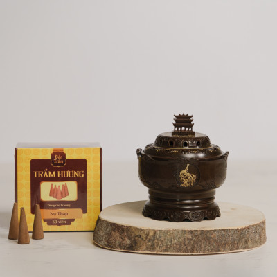 Trầm Nụ Tháp Bảo Trầm – Hộp Vàng 33g | Nụ Trầm Xông Lư – Thơm Sâu Thanh Tịnh | Tự Nhiên