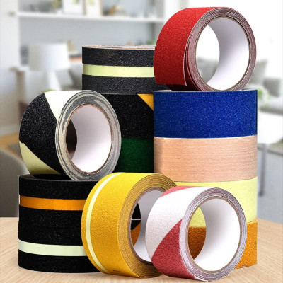 Băng Keo Dán Chống Trượt Cho Cầu Thang / Bậc Thềm Băng keo nhám băng dính chống trượt cầu thang