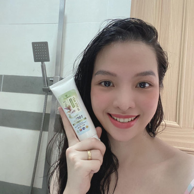 GEL RỬA MẶT THIÊN NHIÊN CHIẾT XUẤT RỄ CAM THẢO MẸ KEN tuýp 500ml - Dành cho da thường, khô, nám, tàn nhang, SỮA RỬA MẶT - Tặng kèm 1 khăn mặt