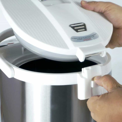 Bình Thuỷ Điện Gali GL-5060B Dung tích 6L nhỏ gọn, Thân bằng nhựa nguyên sinh cao cấp, lòng trong bằng Inox 304 dày chất lượng. Hàng chính hãng chất lượng cao bảo hành 24 tháng.