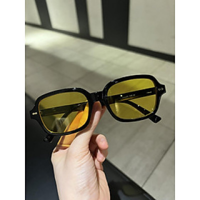 Kính râm vàng gọng nhựa thời trang