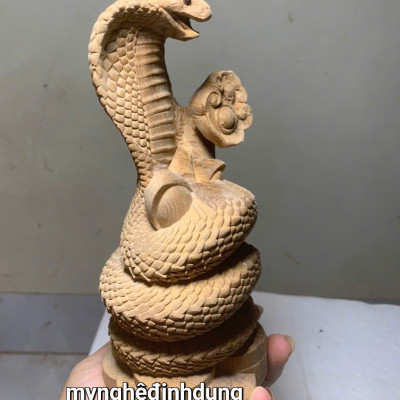 Tượng con rắn phong thủy bằng gỗ ngọc am thơm nức kt cao 20x10x7cm 
