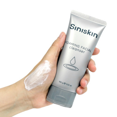 Sữa rửa mặt tạo bọt Siniskin Foaming Facial Cleanser ngăn ngừa mụn 100gram