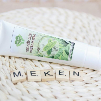 GEL RỬA MẶT THIÊN NHIÊN CHIẾT XUẤT TỪ KHỔ QUA VÀ TINH CHẤT TRÀ XANH MẸ KEN (100ml)