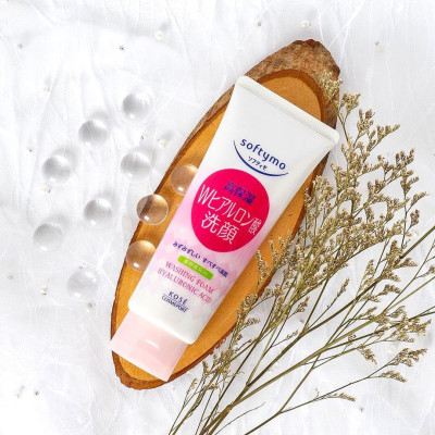 Sữa Rửa Mặt Tẩy Trang Dưỡng Ẩm Ngăn Ngừa Lão Hóa Da Kosé Softymo Cleansing Foam (190 G)