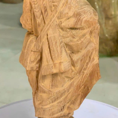 Tượng thầy thích minh tuệ bằng gỗ ngọc am thơm nức kt cao 20×8×6cm 