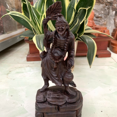 Tượng ông tế công bằng gỗ trắc liền khối  đỏ đen kt cao 20×10×6,5cm