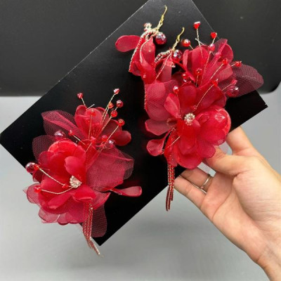 Cài tóc cô dâu hoa voan đỏ đô đính đá mẫu mới t11/2024