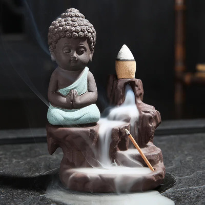 Thác Khói Trầm Hương Tượng Phật ngồi thiền 
