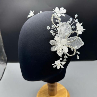 Cài tóc cô dâu hoa nhí cánh nhũ đính hạt pha lê mẫu mới