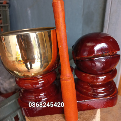 Bộ chuông mõ tụng kinh bằng gỗ mít kt 6cm + cả chân đế 