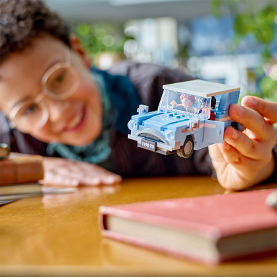 Đồ Chơi Lắp Ráp Xe Bay Phép Thuật Ford Anglia LEGO HARRY POTTER 76424 (165 chi tiết)