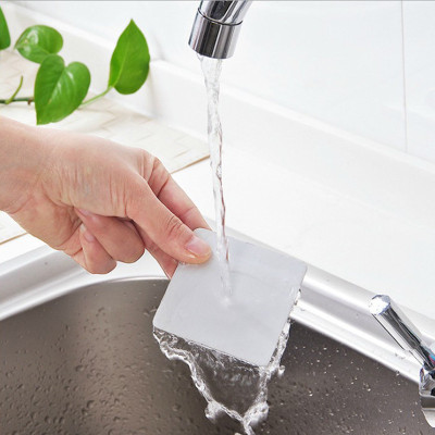 Dụng Cụ Đỡ Cổ Chai Dầu Gội, Sữa Tắm Dán Tường GROFA 