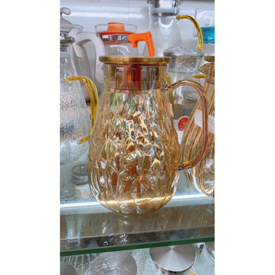 Bình đựng nước uống thủy tinh vàng vân bong bóng