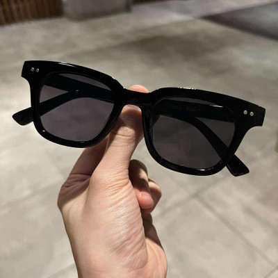 Kính râm màu unisex Mắt vuông thiết kế đơn giản chống nắng
