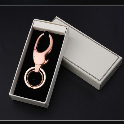 Móc Chìa Khóa Ô tô Xe Máy ZB-207 Có Móc Đỉa Quần Kiêm Mở Nắp Chai Tiện Dụng ( giao màu ngẫu nhiên )